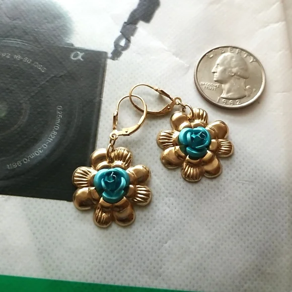 Flower Dangle Earrings Real Gold Filled 14kt Blue Rose Center - Picture 2 of 3